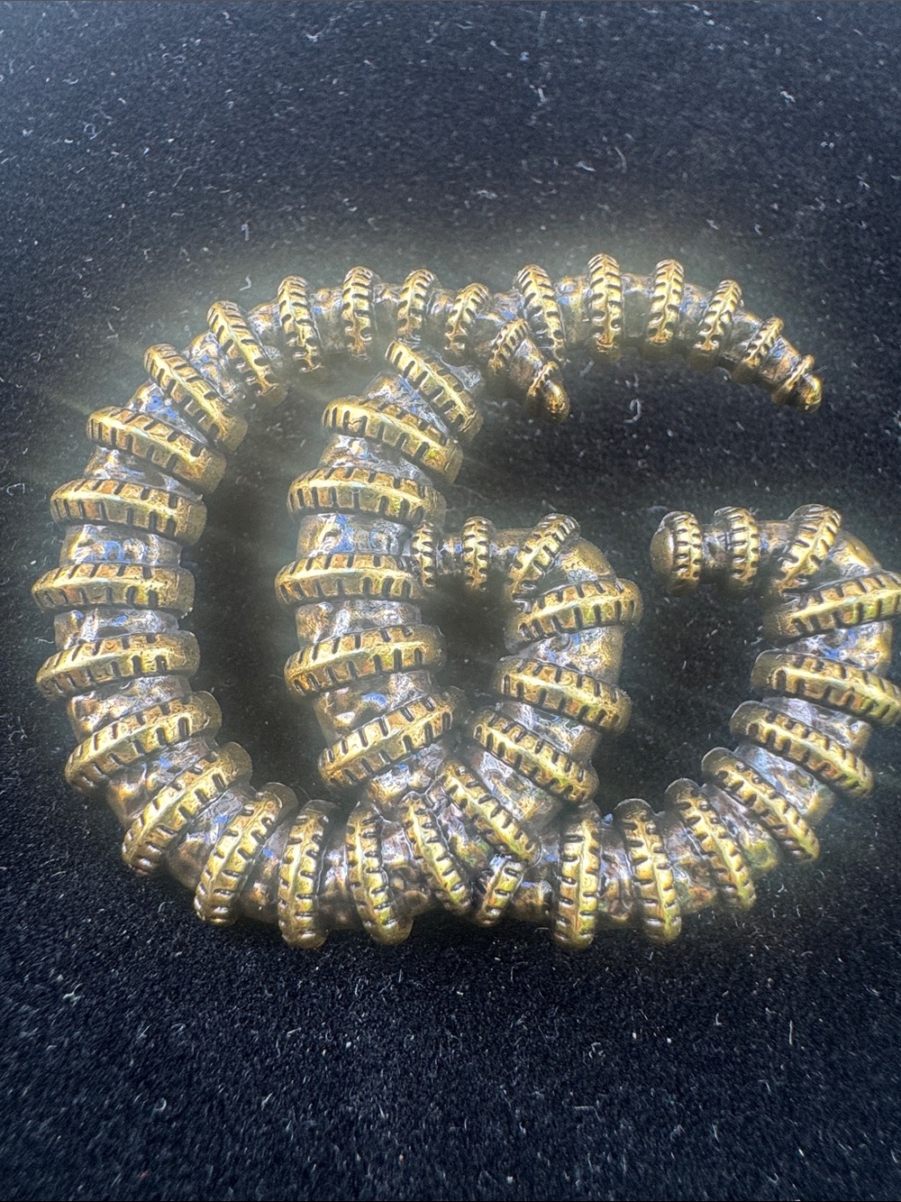 brooch /pin textured